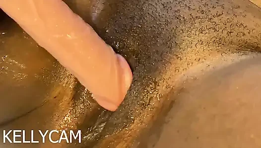 Boşalmak için romantik mastürbasyon