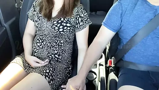 Pinay hore gets sikme ve creampied içeride bir araba tarafından bir müşteri