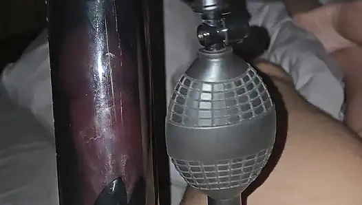 Pompalanan yarak hassas orta yaşlı seksi kadın amcığımı genişletiyor yakın çekim