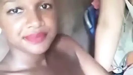 Seksi kız selfie çekiyor 38.mp4