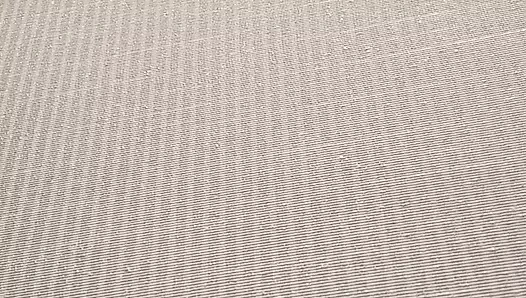 Komşusunun ateşli olduğunu düşündüğü için ona döl yüzü verdi