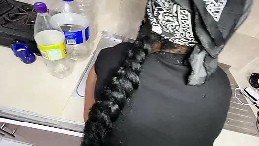50 dolara hizmetçi oldum