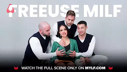 Gotmylf - seksi zencefil Aussie milf cinsel isteklerini tatmin etmek için iri havuz adamını baştan çıkarıyor