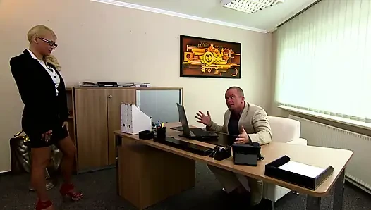 Ateşli Orta Yaşlı Seksi Kadın - Domaltarak Sakso