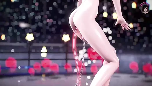 Birden fazla seks oyuncağıyla tamamen çıplak seksi dans