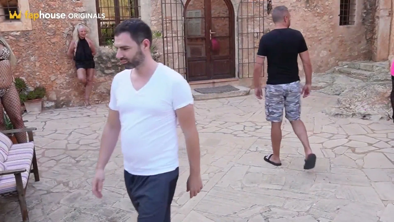 Mallorca the Movie: Outdoor Fuck