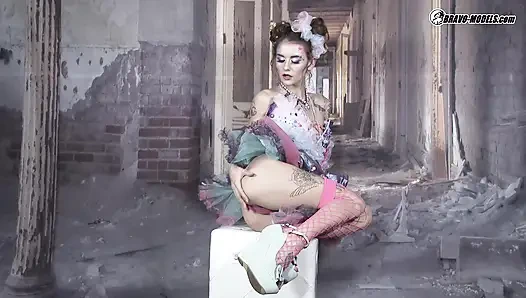 423 - Adelle Unicorn