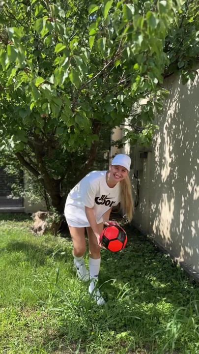 Burada 🍭 şeker babacığı arıyorum