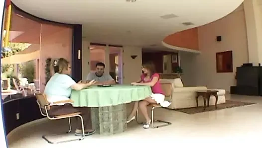 Genç bir sürtük ile bir sahne seviyor seks