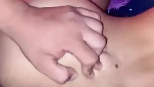 Üvey kuzenimin arkadaşını sikiyorum