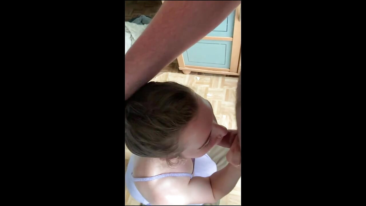 Ağzıma boşalıyor