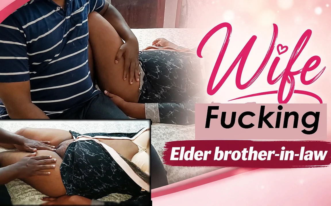 Evli kadın yaşlı üvey erkek kardeşiyle sikişiyor 1