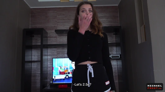 Üvey kızkardeş kız arkadaşları için anal porno çekimine yardım etmek istedi