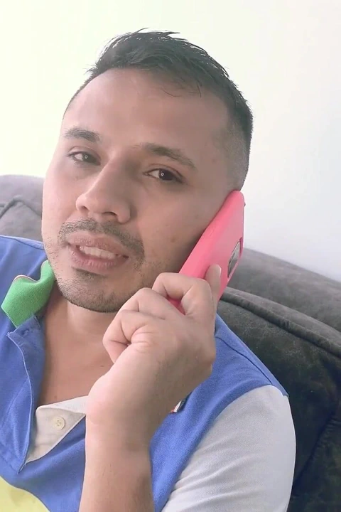 Üniversiteden Sınıf Arkadaşım Ödev Yapmak Için Odama Geldi