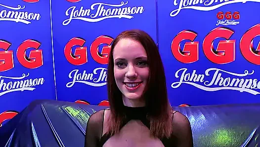 Bir grup adam tarafından sınırsız sikiliyor