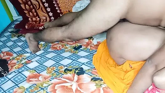 Hintli kokteyl kadın seks yapıyor