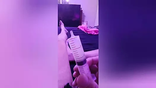 Döl dolu amcık yalıyor