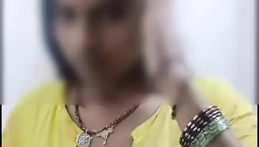 Susu'nun farklı bir tarzda nasıl desi bir kız olduğunu görün