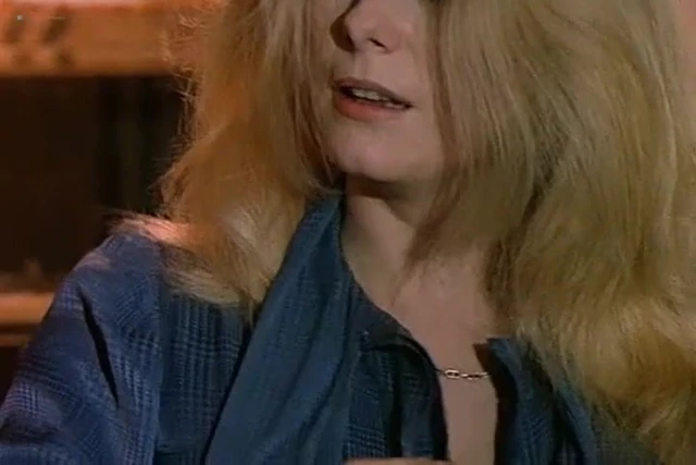 Catherine Deneuve- L'Agression (1975)
