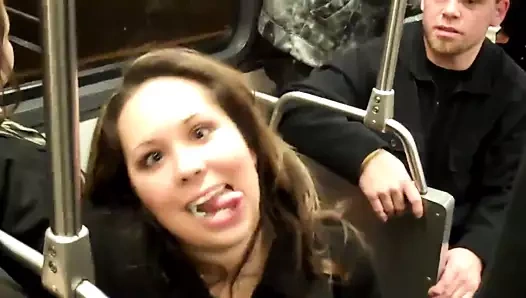 Lezbiyen yeni yıl yapmak dışarı içinde kamu otobüsü