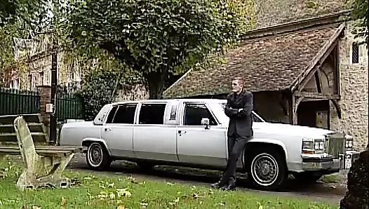 Taşralı sürtük Sc 5 tam üçlü grup seks sahnesi