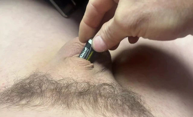 Mikro penisim için chapstick'e ihtiyacım var