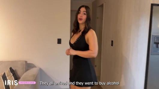 İlk kez büyük bir penis sokabilmek için götümü dilate etmek zorunda kaldım - iris rodriguez ve danner mendez