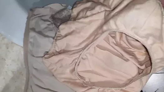 anne içinde hukuk kirli külot