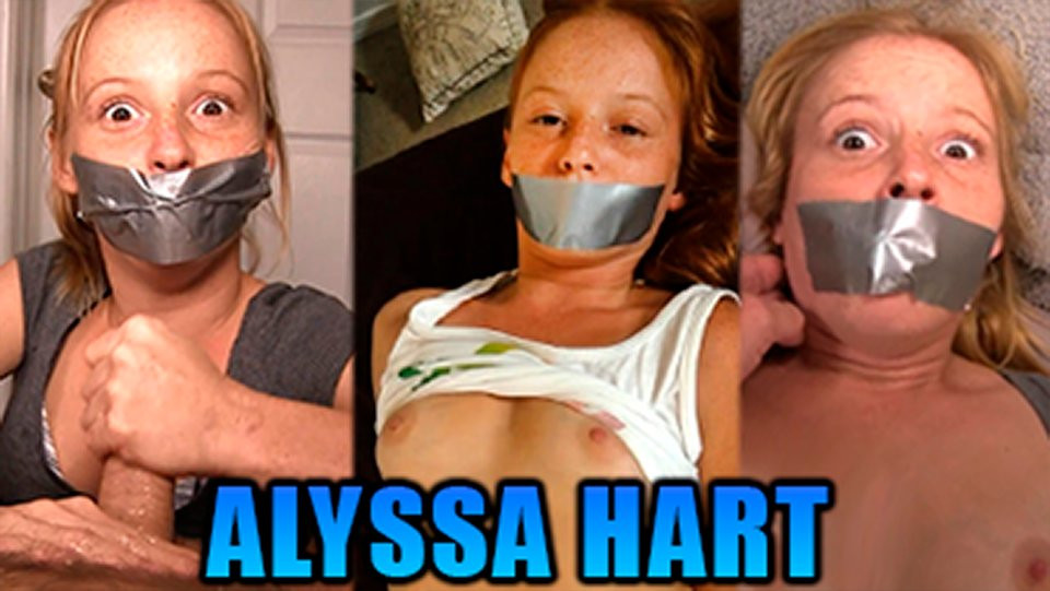 Minik kızıl saçlı Alyssa Hart koli bandı üç ateşli tıkaç fetişi videosunda ağzını tıkadı