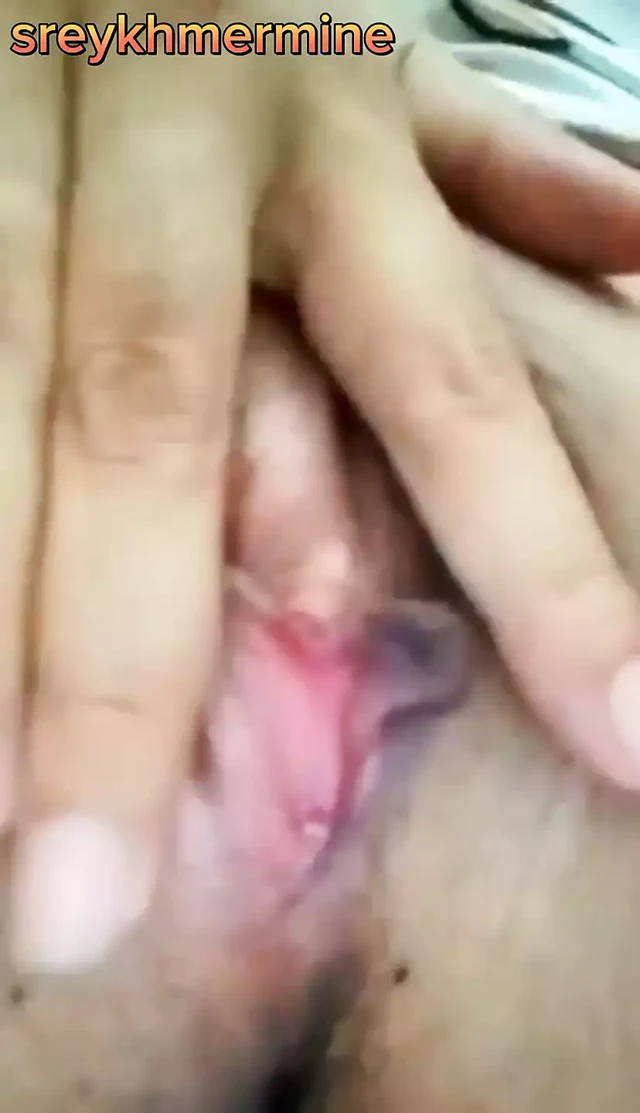 Küçük delikli amcık