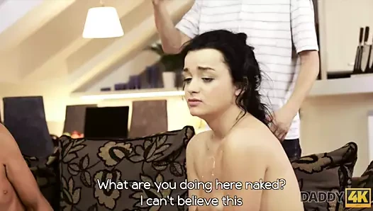 Yaşlı ve genç aşıklar kendiliğinden seks yapıyor