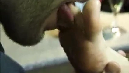 Ayak fetişi kadın egemenliği