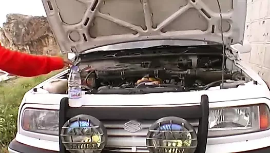 Bir seksi esmer genç itibaren almanya gets çift nüfuz