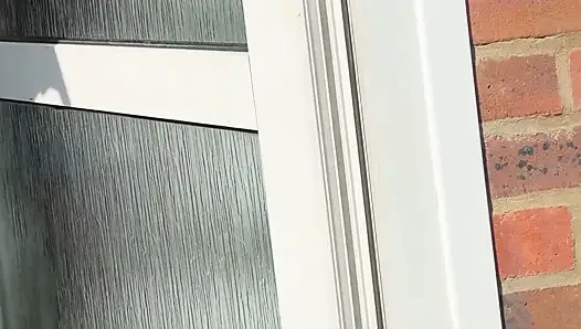 İlkbahar Zamanında Pencere Röntgenciliği