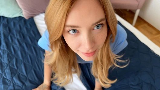 Arkadaşımı sikmek istedim ama karısı geldi - iyi, onun yerine onu sikeceğim!