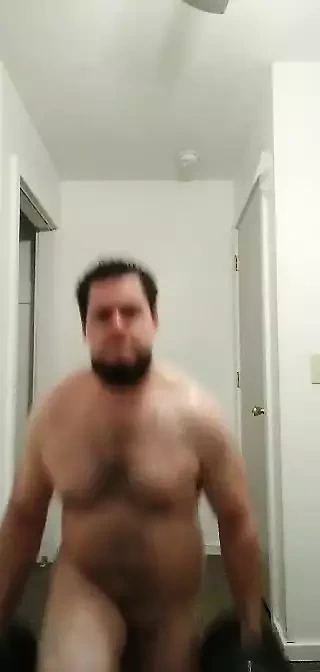 çıplak çalışıyorum