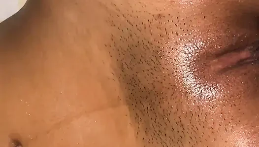 19 yaşındaki erkek arkadaşım göğüslerimi sikiyor. Azgın göğüslerim gel ve sikiş. Me Guy