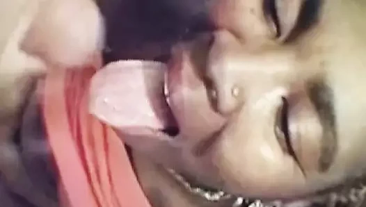 Auntie becerdin geri ve yuttu büyük yük