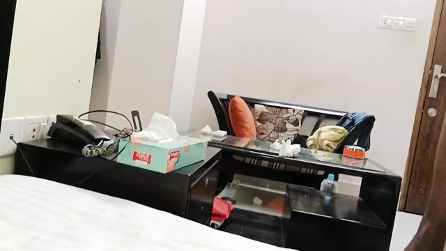 Yaramaz üniversiteli kız ilk üçlü seksini deniyor18+