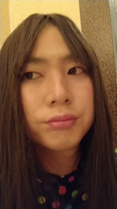 Japon crossdresser'ların renkli morphsuit giyerek mastürbasyon yapması | Bölüm 2