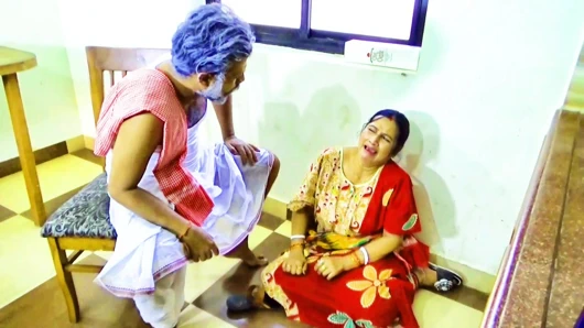 Yaşlı köylü baba kayınpeder kızını sikiyor, harika bir video