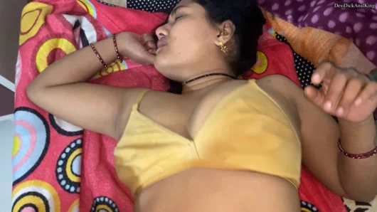 Kız arkadaş ve erkek arkadaş sikişiyor