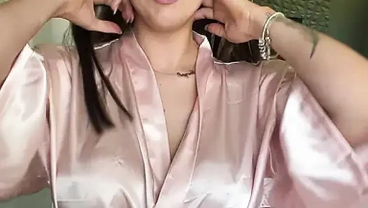 Sürtük İngiliz orta yaşlı seksi kadın kocasını aldatıyor asmr 31 talimatı