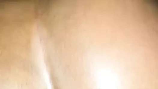 Balling ona kremsi kedi yukarı