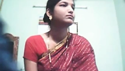 Evde yalnız eğlence