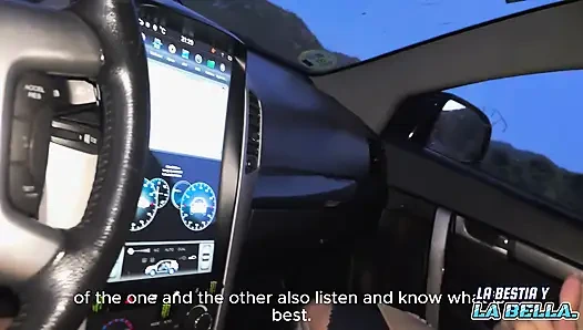 En iyi arkadaşımın erkek arkadaşıyla beni eve sürerken arabada seks yapıyorum amatör!!!