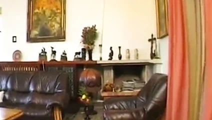 Hizmetçi sikiliyor, p