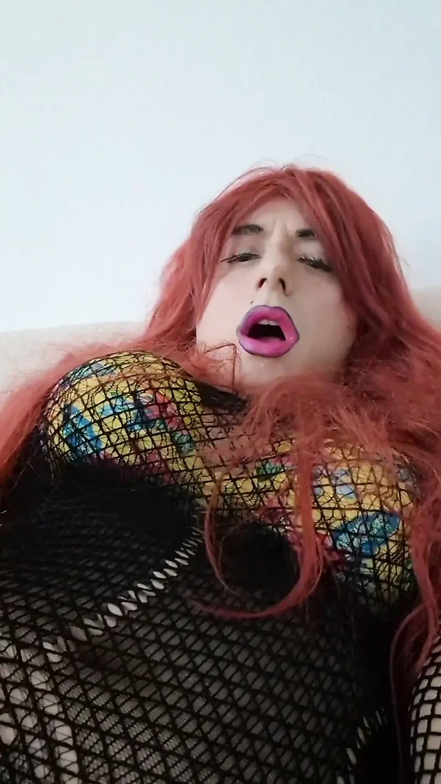 Amcık bebek eğleniyor