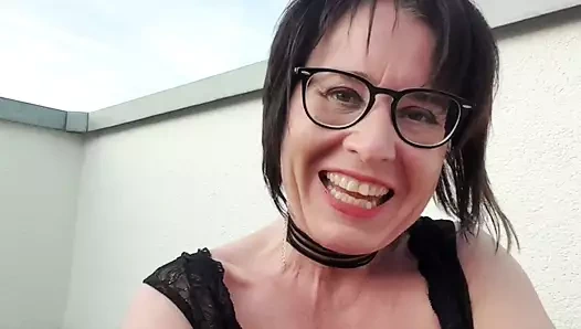 Julies çatı terasında orgazm