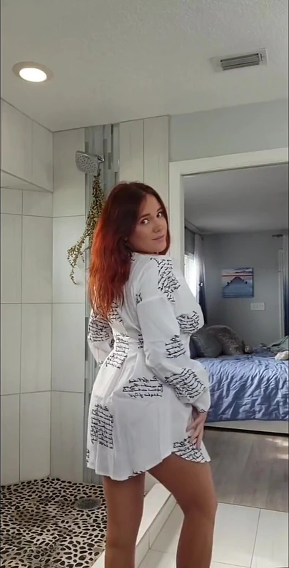 Kıyafetler ve iç çamaşırları üzerinde çalışırken seksi hissediyorum derlemesi